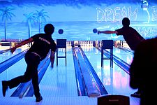 20091214DBPShowBowling.jpg