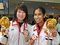 2009AYGTop3GirlNewHuiFenDarshiniKrishna.jpg