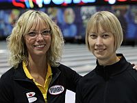 2009WWCNinaFlackHelenJohnson.jpg
