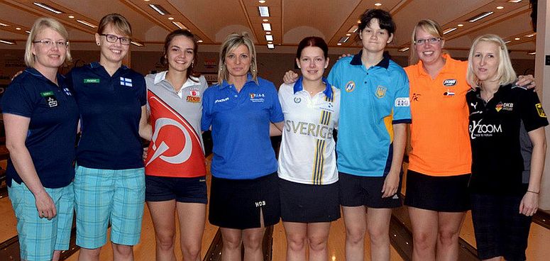 2012ECCWomenTop8XXL.jpg