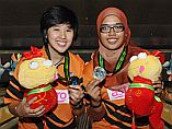 2013AYCGirlsDoublesGoldFatenNajihahVictoriaChin_small.jpg