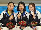 2013EAGLeeNaYoungSonYunHeeKimMoonJeong_small.jpg