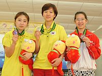 2013GirlsMastersTop3.jpg