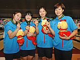 2013GirlsTeamGoldKorea_small.jpg