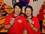 2013WCMastersChampionsChoYoungSeonSonYunHee_small.jpg