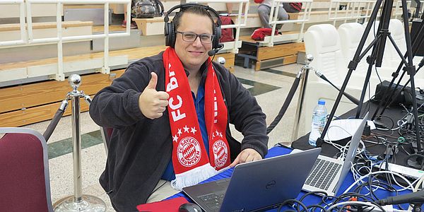 2015WWCLucasWisemanFCBSupporterBanner.jpg