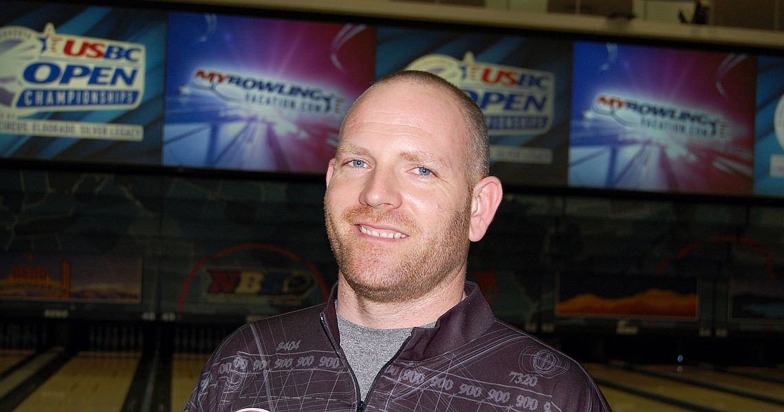 Past champion rolls first 300 of 2016 USBC Open Championships