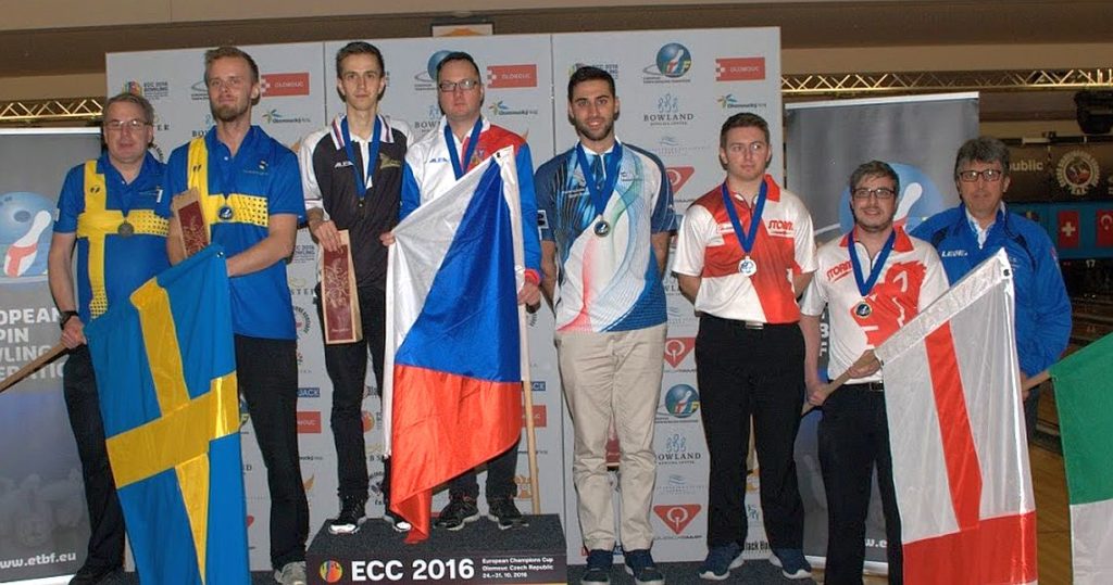 2016ECCMenPodiumSlider