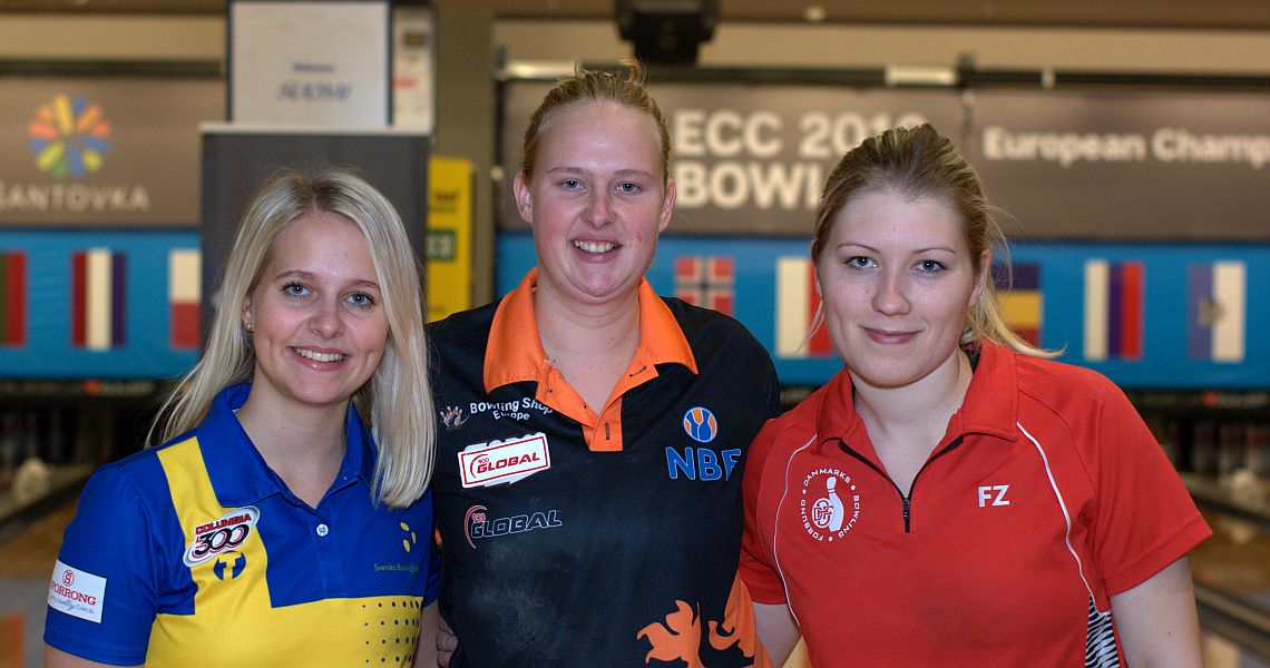 Maria Bulanova retains 35-pin lead after women’s Round 1 at ECC