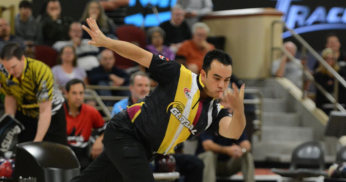 Andrew Cain passes Pete Weber for PBA Shark Championship qualifying lead
