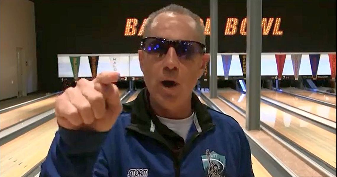 “PDW” helps fire up Chicago Wolves hockey team before playoffs