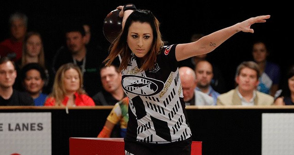 Boomershine leads after opening day at PWBA Players Championship