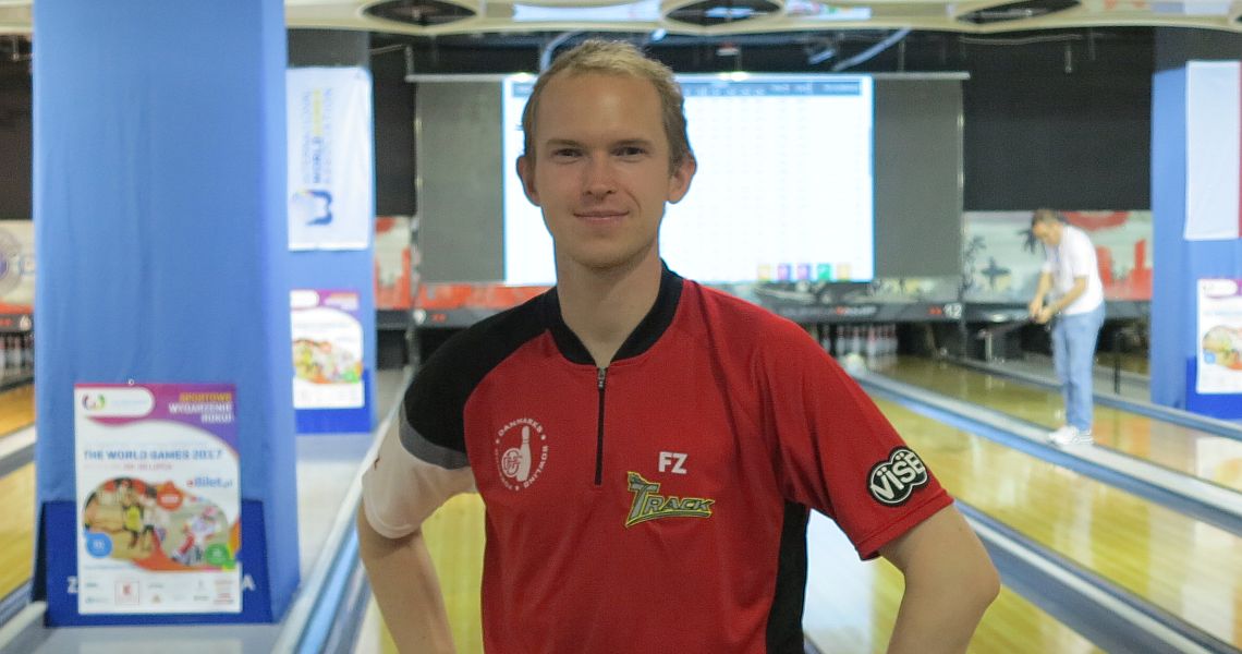 Thomas Larsen achieves perfection; leads top 16 men into match play