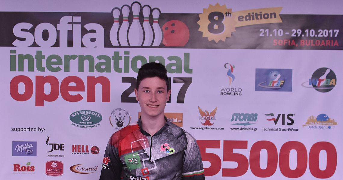No changes atop the leaderboard at Sofia International Open