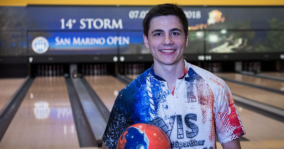 Valentin Saulnier averages over 260 to shoot into lead in San Marino