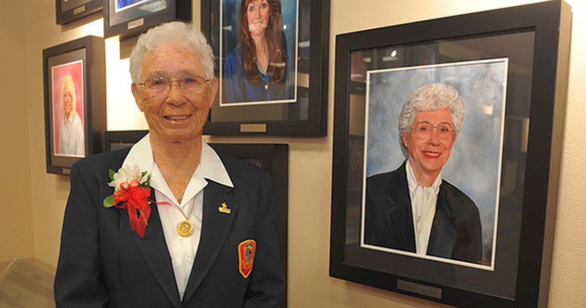 Flora Mitchell, USBC Hall of Fame member, dies at age 89